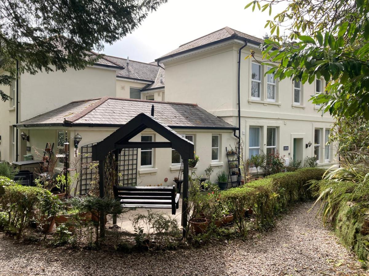 Hollyhocks Holiday Home- 2 Bedroomed Ground Floor Apartment Sleeps 5 Ivybridge Exteriér fotografie