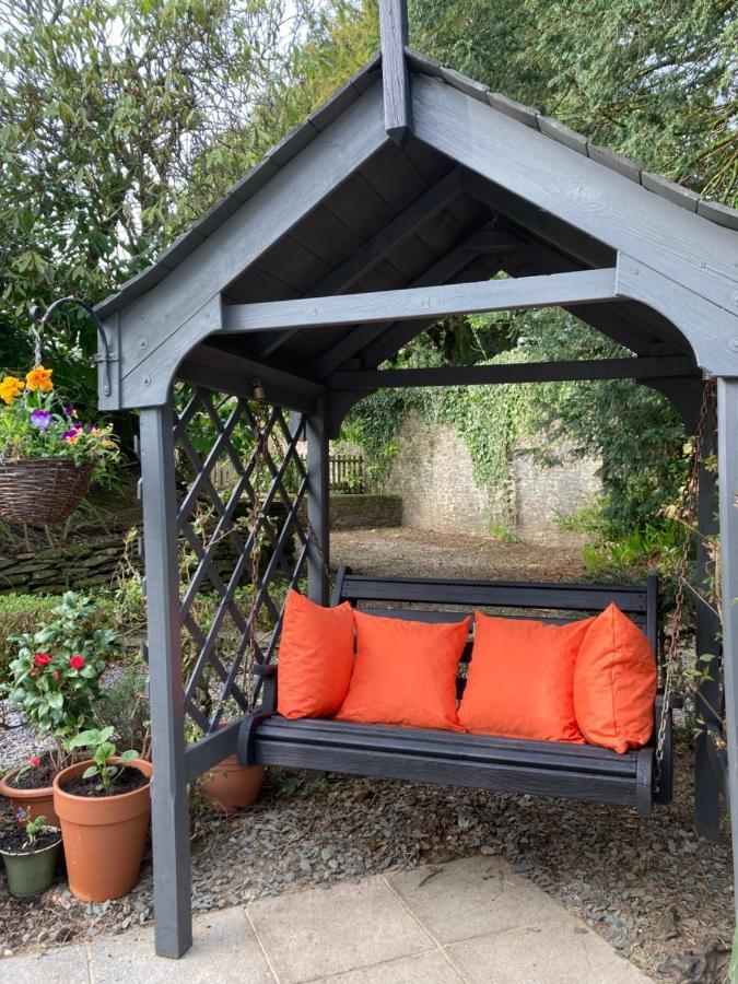 Hollyhocks Holiday Home- 2 Bedroomed Ground Floor Apartment Sleeps 5 Ivybridge Exteriér fotografie