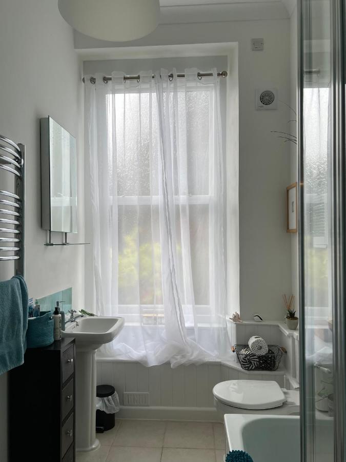 Hollyhocks Holiday Home- 2 Bedroomed Ground Floor Apartment Sleeps 5 Ivybridge Exteriér fotografie