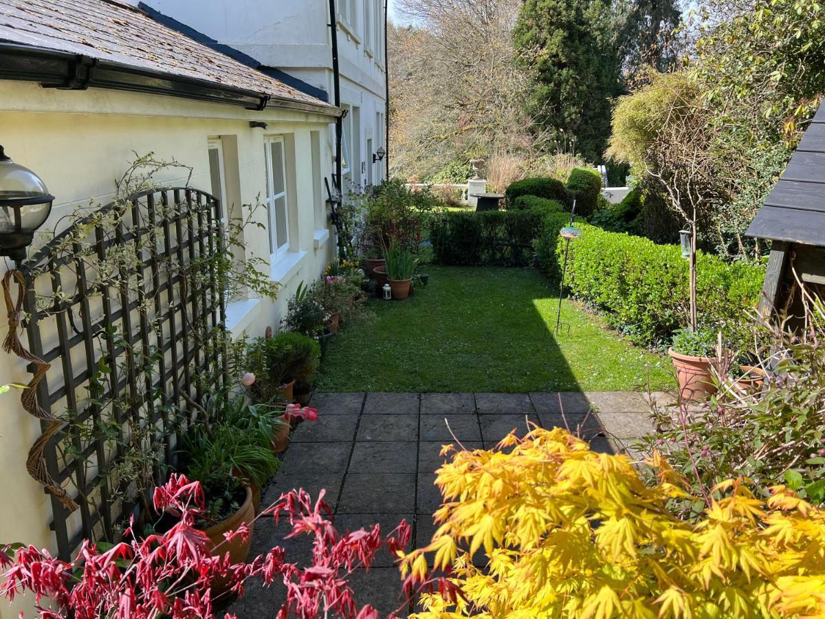 Hollyhocks Holiday Home- 2 Bedroomed Ground Floor Apartment Sleeps 5 Ivybridge Exteriér fotografie